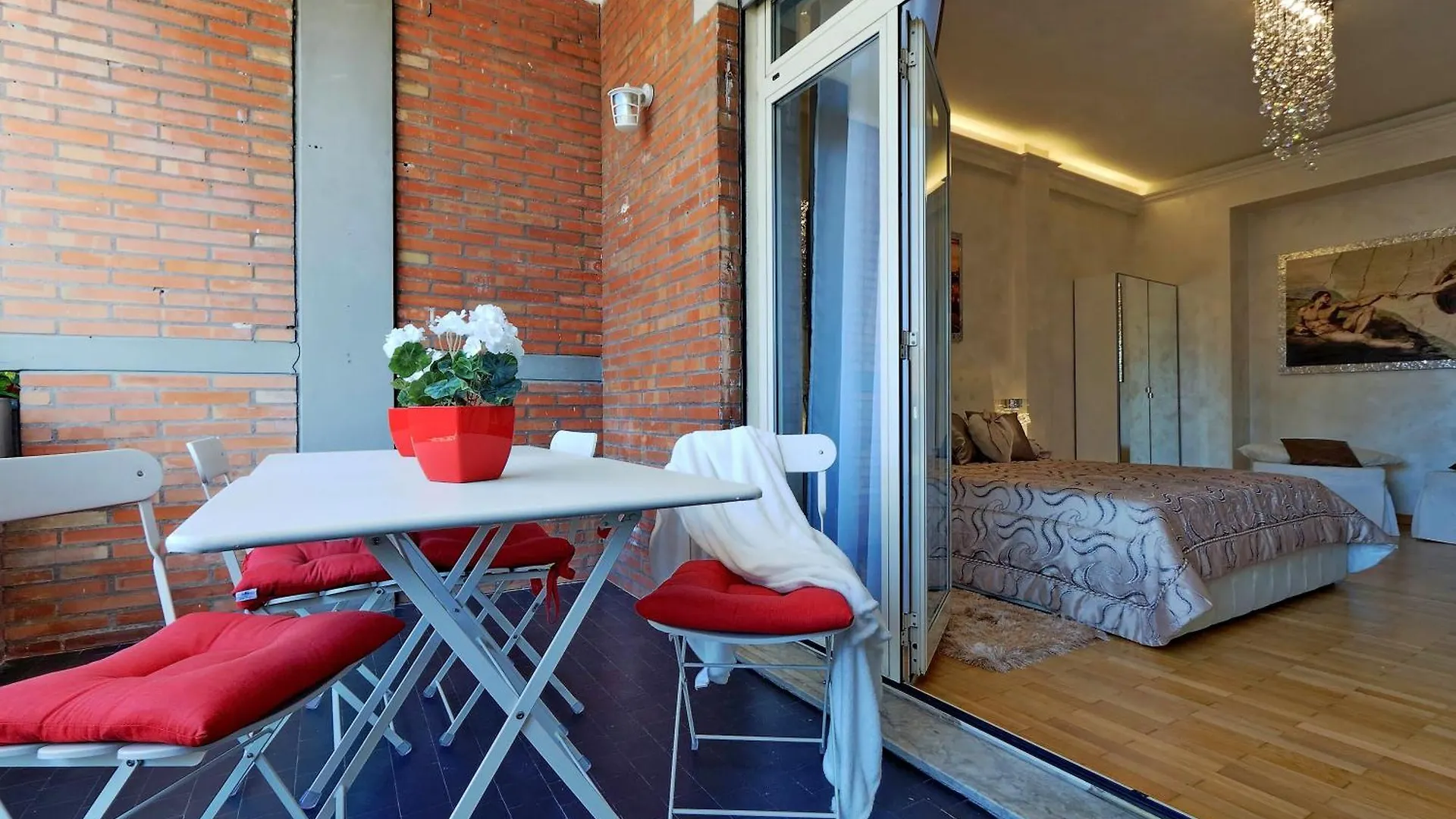 Luxury Rome Guest House 2*,  İtalya