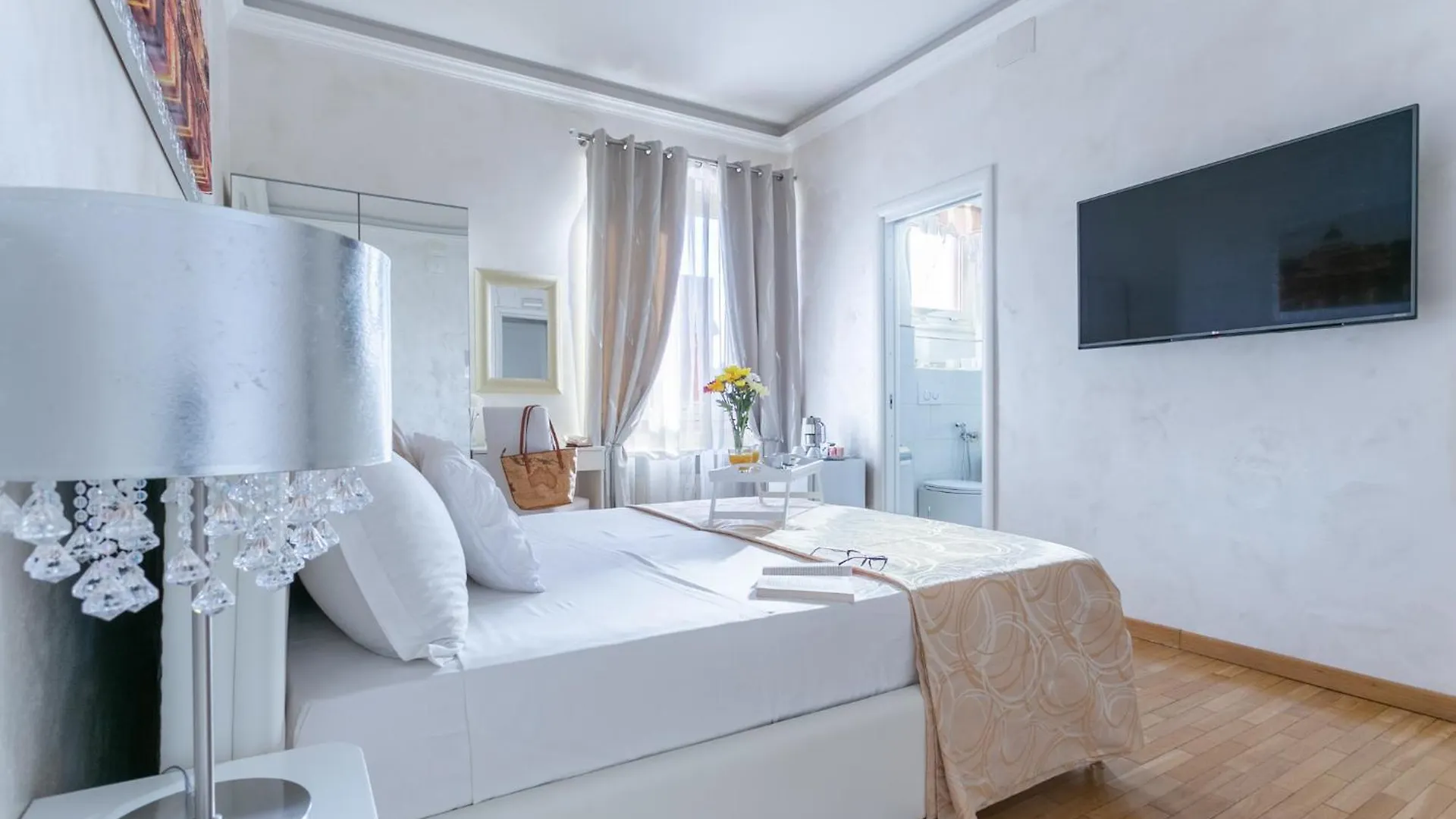 Luxury Rome Guest House